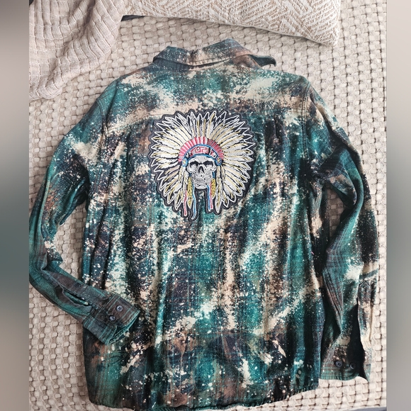Angry Minnow Vintage patch flannel - Picture 1 of 6